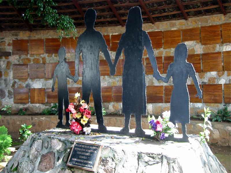 Jon Jeter - Memorial of massacre site at El Mozote, Morazan, El Salvador - Efrojas